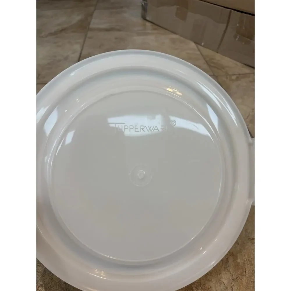 Vintage Tupperware Round Cake Taker Pie Carrier White w/ Locking Handle & Lid